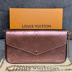 Louis Vuitton pochette Felicie monogram DEBOSSED metallic vernis crossbody bag